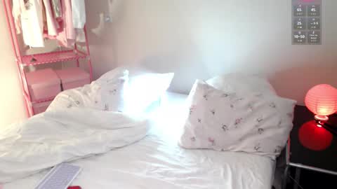 Snapshot of katie_deville chatting on 8, 2, 2026 Katie Deville online show from 8, 2, 2026