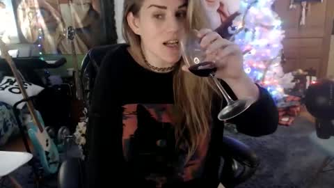 Katie online show from 25, 12, 2024