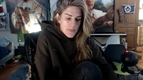 Snapshot of katiecutie_5 chatting on 18, 3, 2026 Katie online show from 18, 3, 2026