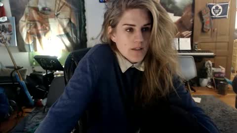 Snapshot of katiecutie_5 chatting on 10, 4, 2026 Katie online show from 10, 4, 2026