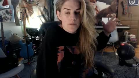 Snapshot of katiecutie_5 chatting on 11, 4, 2026 Katie online show from 11, 4, 2026