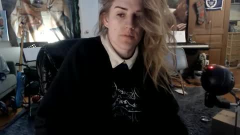 Snapshot of katiecutie_5 chatting on 18, 4, 2026 Katie online show from 18, 4, 2026