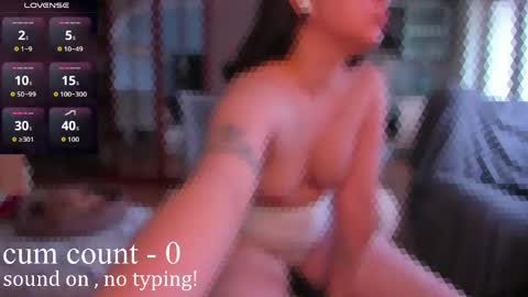 Snapshot of katiewoww chatting on 19, 4, 2026 Miss Katie online show from 19, 4, 2026