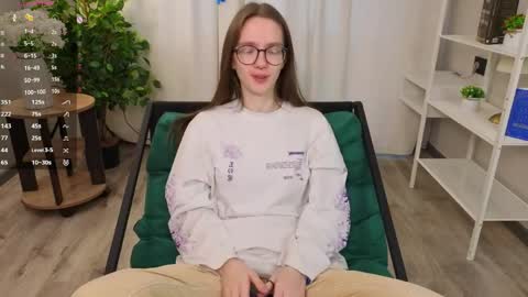 Snapshot of katinatonge chatting on 7, 4, 2026 Scarlett online show from 7, 4, 2026