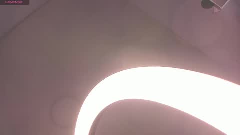 Snapshot of katitaluxury_hot chatting on 19, 3, 2026 katitaluxury_hot online show from 19, 3, 2026