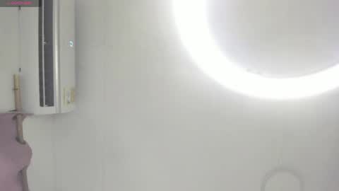 Snapshot of katitaluxury_hot chatting on 10, 4, 2026 katitaluxury_hot online show from 10, 4, 2026