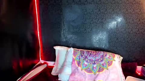 Snapshot of katizaldana chatting on 15, 2, 2025 kati online show from 15, 2, 2025