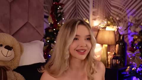 KatJolie online show from 13, 12, 2025