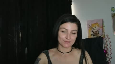 Snapshot of katlopez19 chatting on 8, 10, 2025 katalina online show from 8, 10, 2025