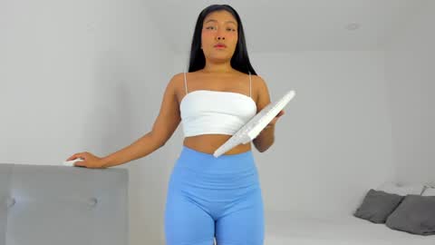 Follow me on instagram and twitter as correaktnees online show from 5, 2, 2025