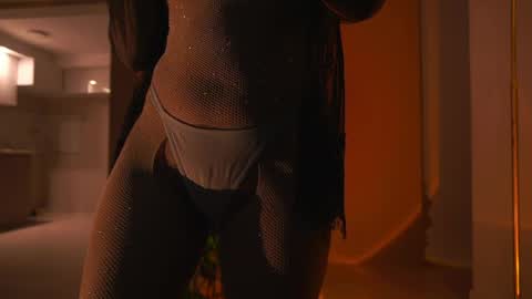 Follow me on instagram and twitter as correaktnees online show from 3, 4, 2026