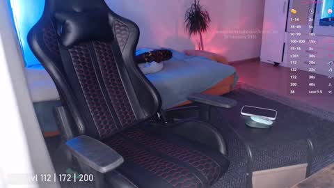 Snapshot of katrin_fox chatting on 26, 2, 2026 pvt open online show from 26, 2, 2026