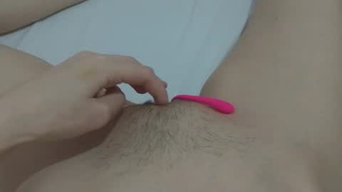 Snapshot of katrinna_arinna chatting on 10, 1, 2025 katrina dont forget to give me thumbs up online show from 10, 1, 2025