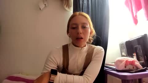 Snapshot of katrinrosex chatting on 12, 4, 2026 Katrin online show from 12, 4, 2026