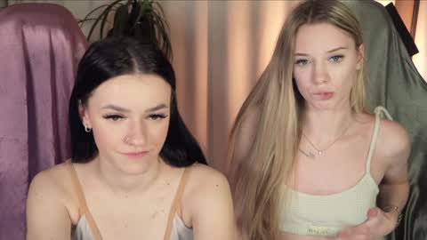 Snapshot of katt_yy chatting on 2, 2, 2025 katt_yy online show from 2, 2, 2025