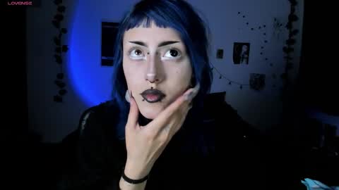 kattx   independent model online show from 2, 12, 2025