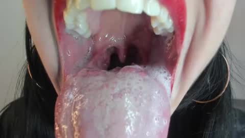 Snapshot of katty_mouth chatting on 8, 11, 2025 Katty online show from 8, 11, 2025