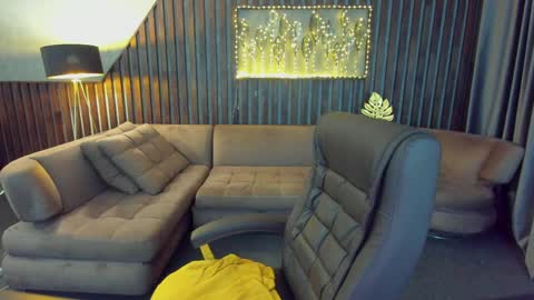 Katty online show from 8, 4, 2026