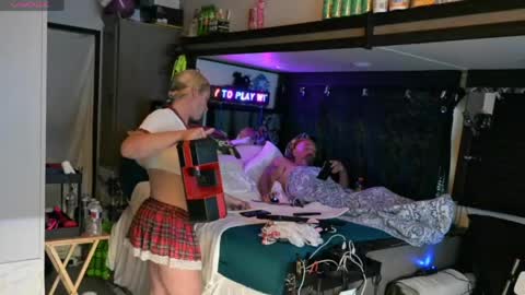 Snapshot of katycouple69 chatting on 11, 4, 2026 katycouple69 online show from 11, 4, 2026