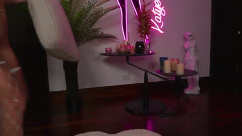 Snapshot of katyerave chatting on 3, 4, 2026 Katyerave online show from 3, 4, 2026