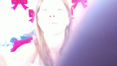 Snapshot of katymeaw chatting on 16, 6, 2026 katymeaw online show from 16, 6, 2026
