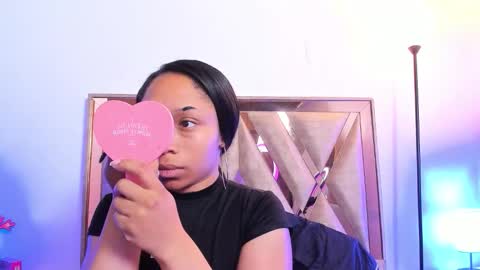 Snapshot of katyortiz chatting on 18, 12, 2025 katyortiz online show from 18, 12, 2025