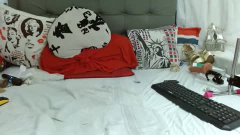 Snapshot of katysquirtdirty69 chatting on 15, 4, 2026 Katy online show from 15, 4, 2026
