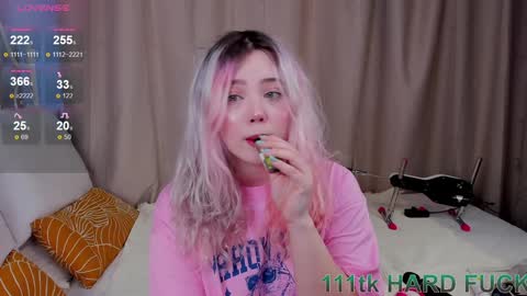 Snapshot of kawaii_yuki chatting on 23, 1, 2025 Yuki online show from 23, 1, 2025