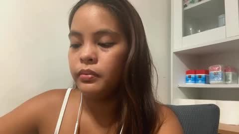 Snapshot of kawaiinova chatting on 7, 5, 2026 KawaiiMel online show from 7, 5, 2026