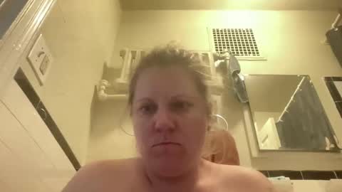 Snapshot of kayceexx33 chatting on 14, 5, 2026 kayceexx33 online show from 14, 5, 2026