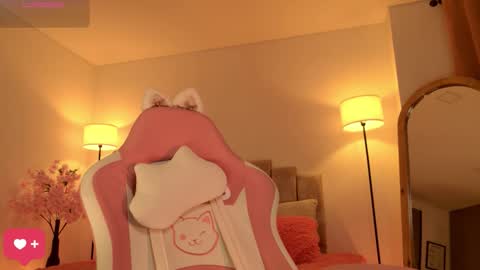 Kayla  online show from 29, 11, 2025