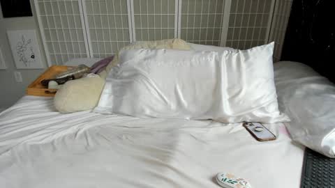 Kayla Cruise online show from 27, 1, 2025