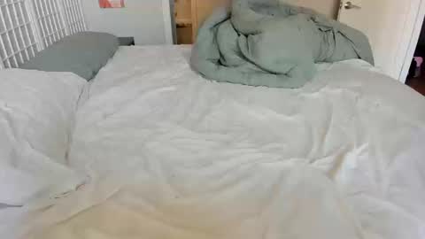 Kayla Cruise online show from 8, 9, 2025