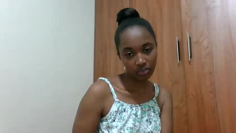 Snapshot of kaylar005 chatting on 25, 6, 2026 kaylar online show from 25, 6, 2026