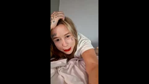 Snapshot of kaylaromero676 chatting on 4, 12, 2025 kaylaromero676 online show from 4, 12, 2025