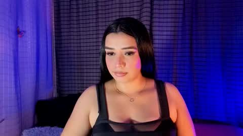 Snapshot of kayleemorales chatting on 23, 10, 2025 Kaylee online show from 23, 10, 2025