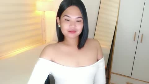 Y O U R        F U T U R E       K A Y L E E  online show from 21, 2, 2025