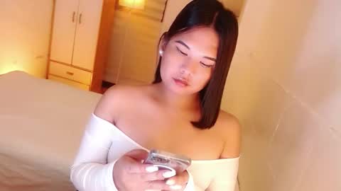 Y O U R        F U T U R E       K A Y L E E  online show from 14, 9, 2025