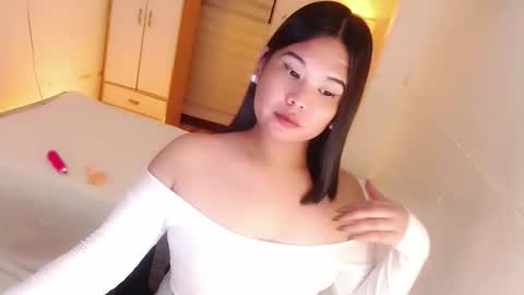 Y O U R        F U T U R E       K A Y L E E  online show from 30, 9, 2025