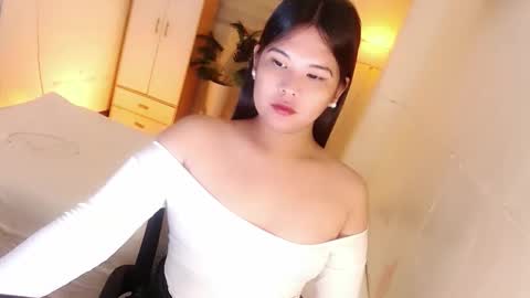 Y O U R        F U T U R E       K A Y L E E  online show from 7, 11, 2025