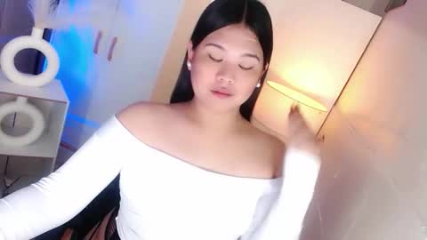 Y O U R        F U T U R E       K A Y L E E  online show from 18, 3, 2026