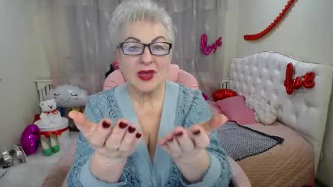 kaylesmoll online show from 9, 3, 2025