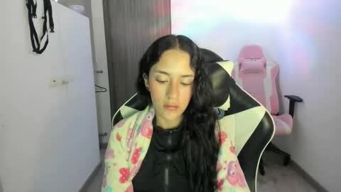 kaylie online show from 8, 11, 2025