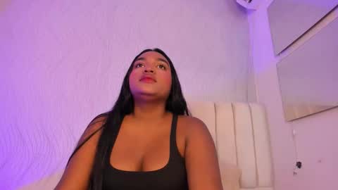 Snapshot of kayna_gomez chatting on 3, 10, 2025 Kayna online show from 3, 10, 2025
