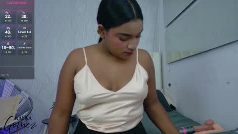 Snapshot of kayna_gomez chatting on 29, 10, 2025 Kayna online show from 29, 10, 2025