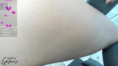 Snapshot of kayna_gomez chatting on 30, 10, 2025 Kayna online show from 30, 10, 2025