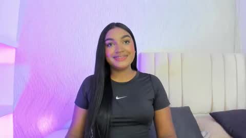 Snapshot of kayna_gomez chatting on 25, 11, 2025 Kayna online show from 25, 11, 2025