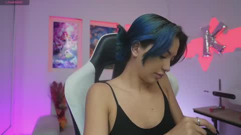 Kayra online show from 19, 11, 2025