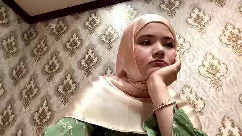 Snapshot of keeleylandrie chatting on 23, 4, 2026 Kate online show from 23, 4, 2026