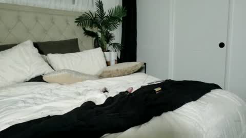 Keelie xx online show from 28, 7, 2026